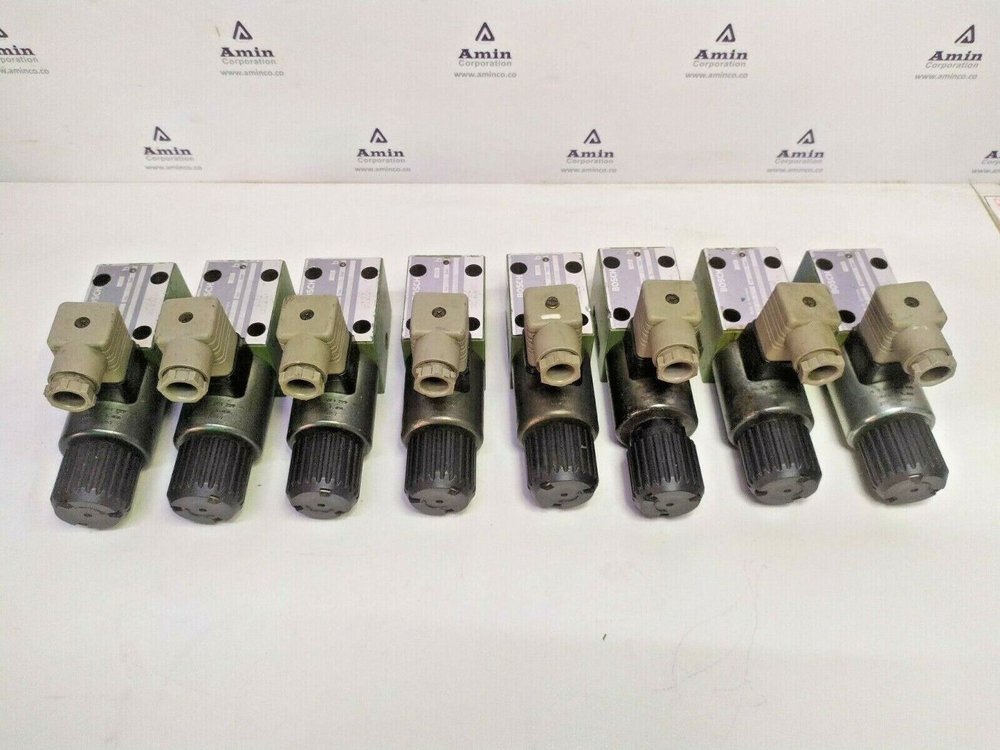 Bosch B810 026 907, 081WV06P1V1039WS024/00D66 Directional control valve