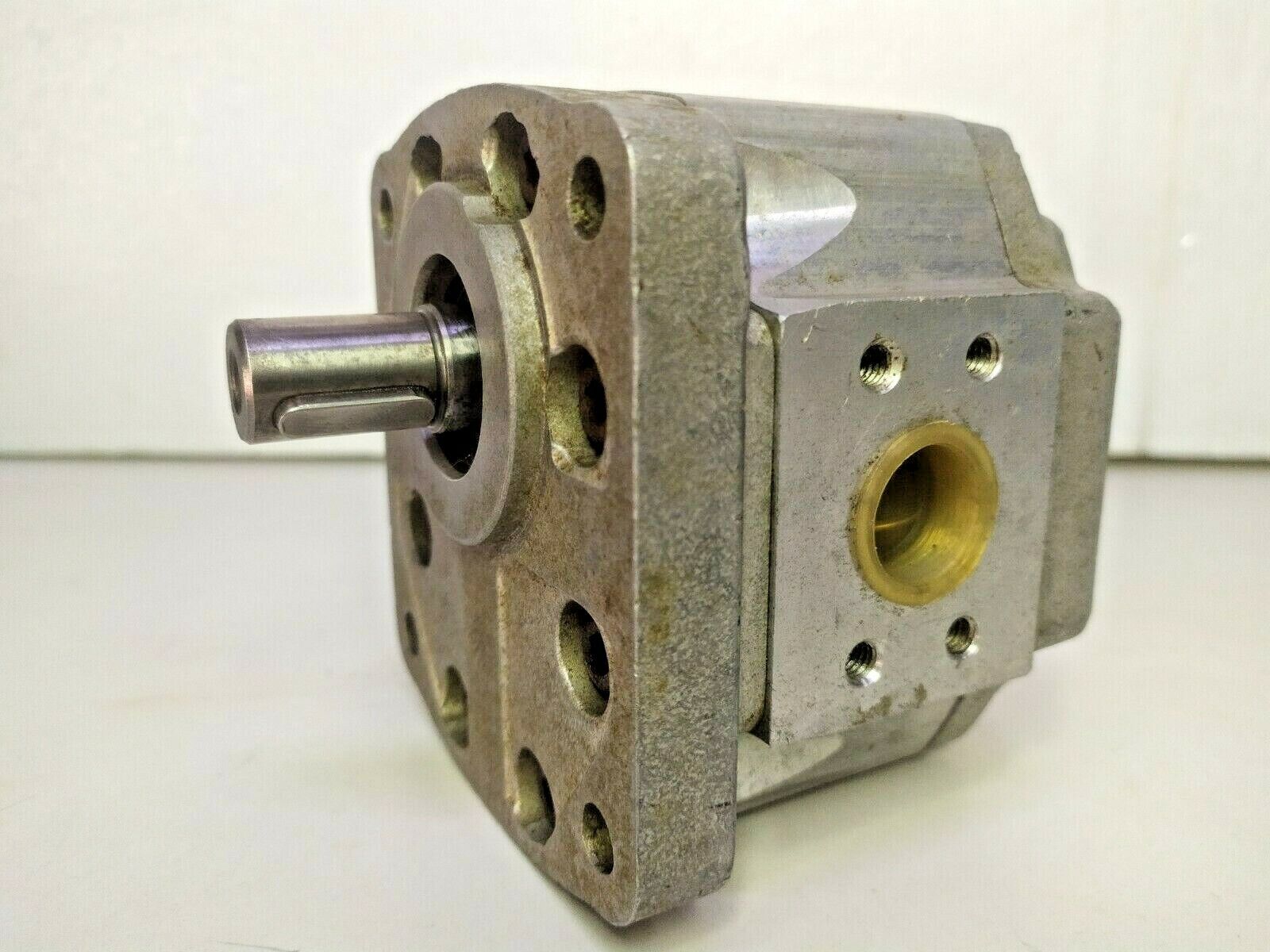 NABCO P206CKXAL Hydraulic gear pump