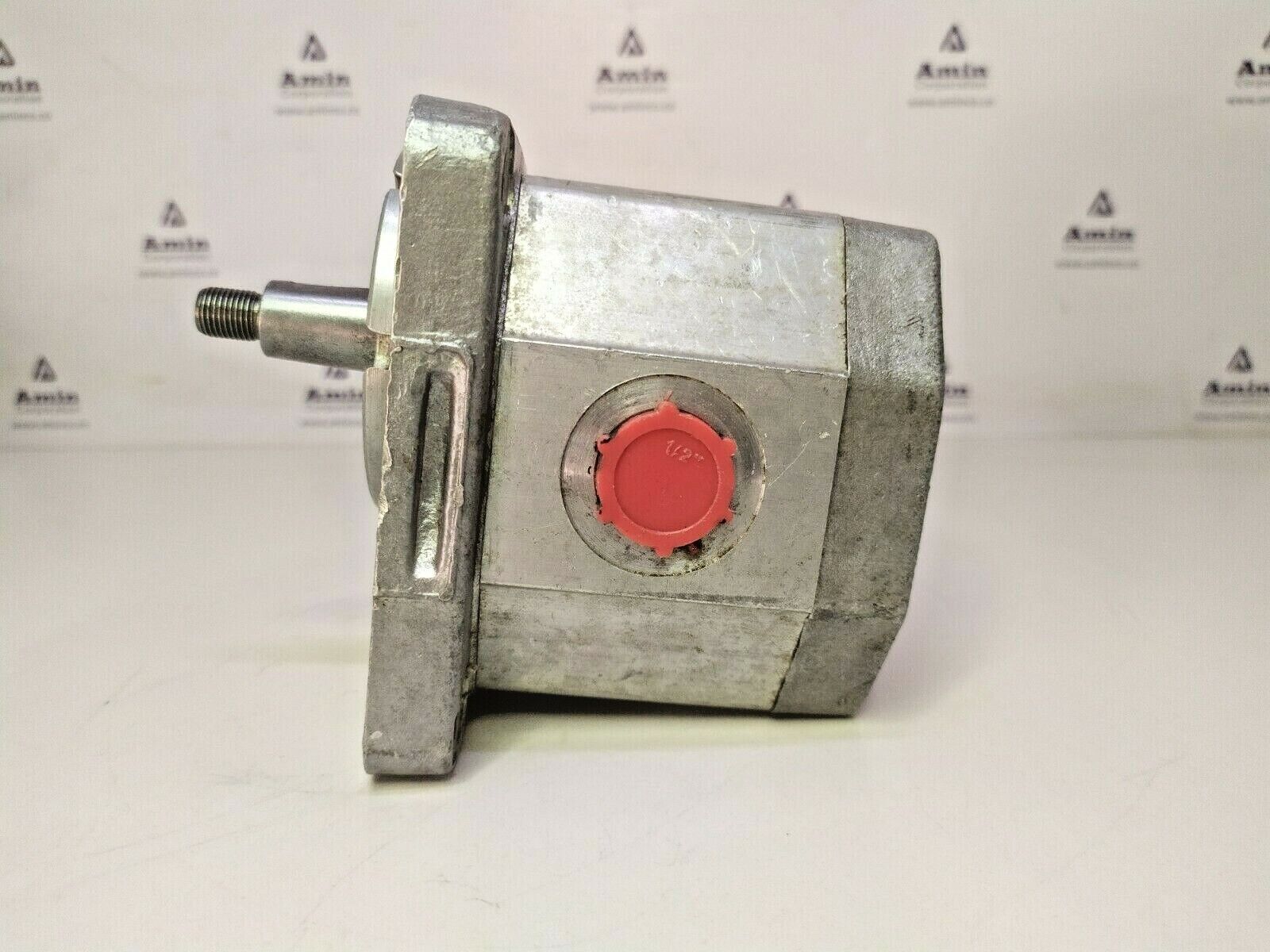 PZL-Hydral-Wroclaw PZ2-K-10-P Hydraulic gear pump - Tested pump