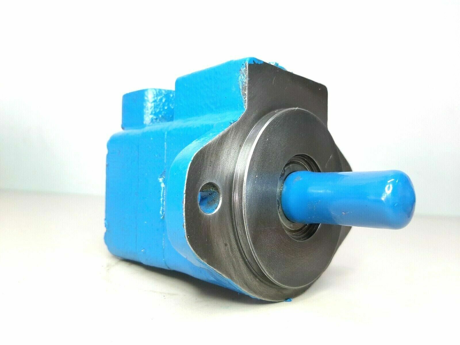 Vickers SQP01-4-1A23-15-S87 Hydraulic vane pump - PRESSURE TESTED PUMP