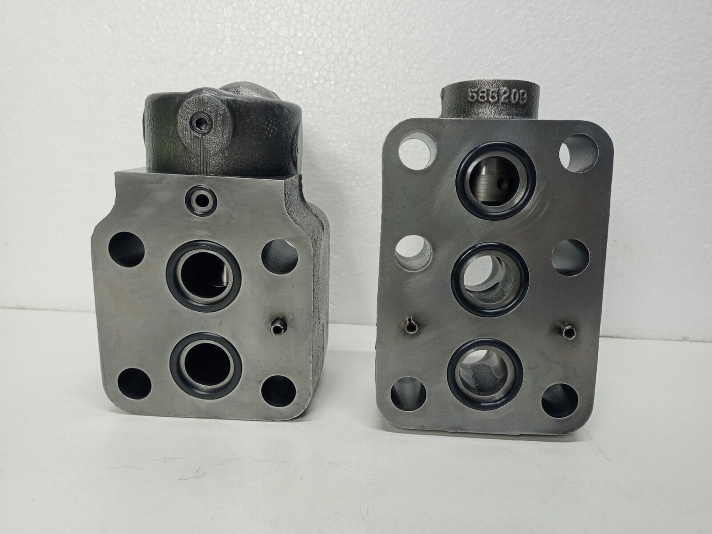Vickers URG2-06-F-13 Unloading relief valve 1500-3000 psi - NEW