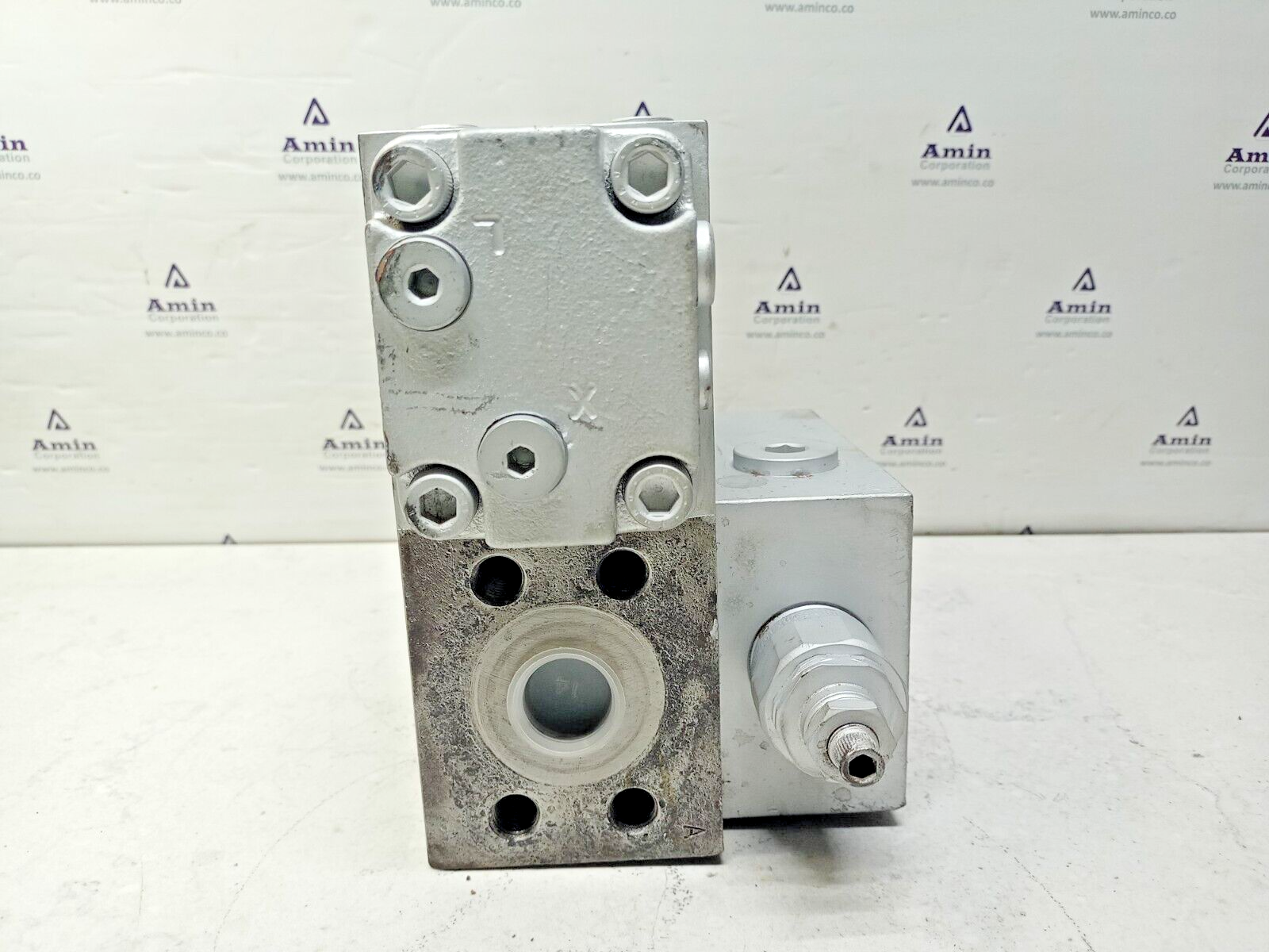 Rexroth DBDS10K18/400 S0 159 08W11 Hydraulic pressure relief valve with block