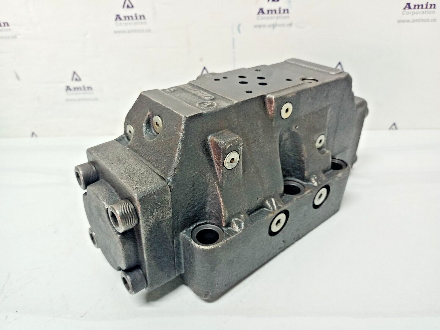 Eaton-Vickers DG5S-8-6C-T-M-X2-ER4-30 Directional control valve - NEW