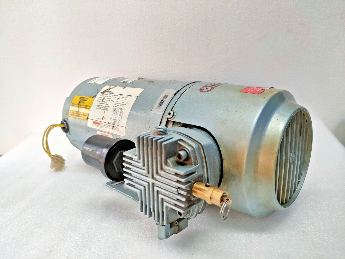Gast 5HCD-10-M533 Piston air compressor