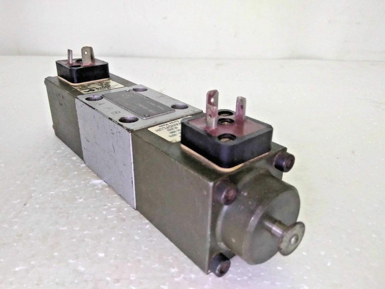 WANDFLUH PLEIGER AM4J60-XX-M45 Hydraulic Solenoid Valve Pressure 250 bar Max.