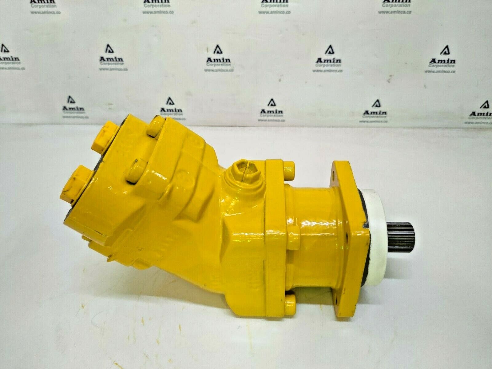 Sunfab SCM-012W-H-I41-W25-S3G-100 Hydraulic Motor - NEW