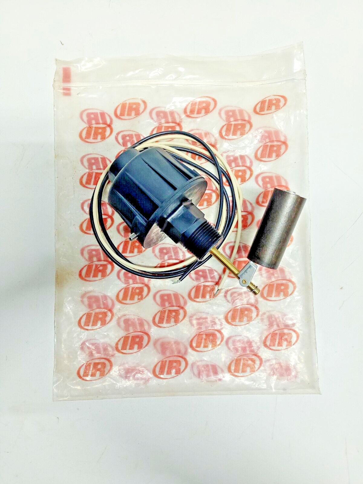 Ingersoll-Rand 32276313 Low Oil level switch - NEW Free expedited shipping
