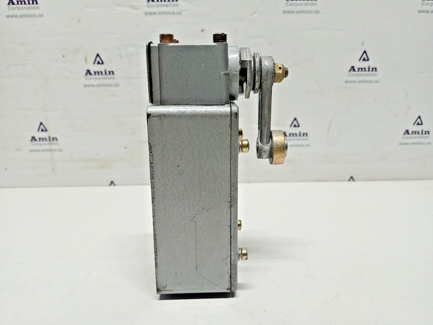 MICRO SWITCH 151ML1 600VAC 10A Honeywell/Micro switch Precision limit switch NEW