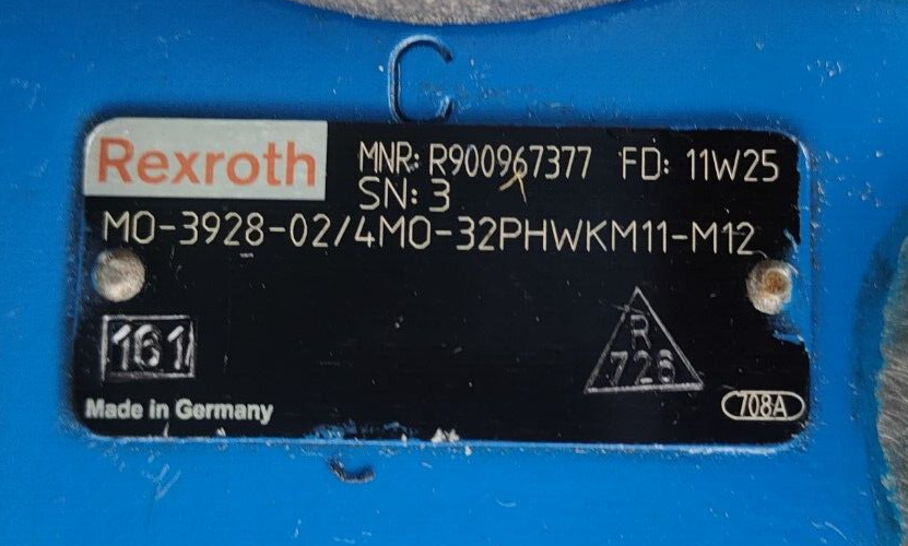 Rexroth MO-3928-02/4MO-32PHWKM11-M12 R900967377 Open center control block