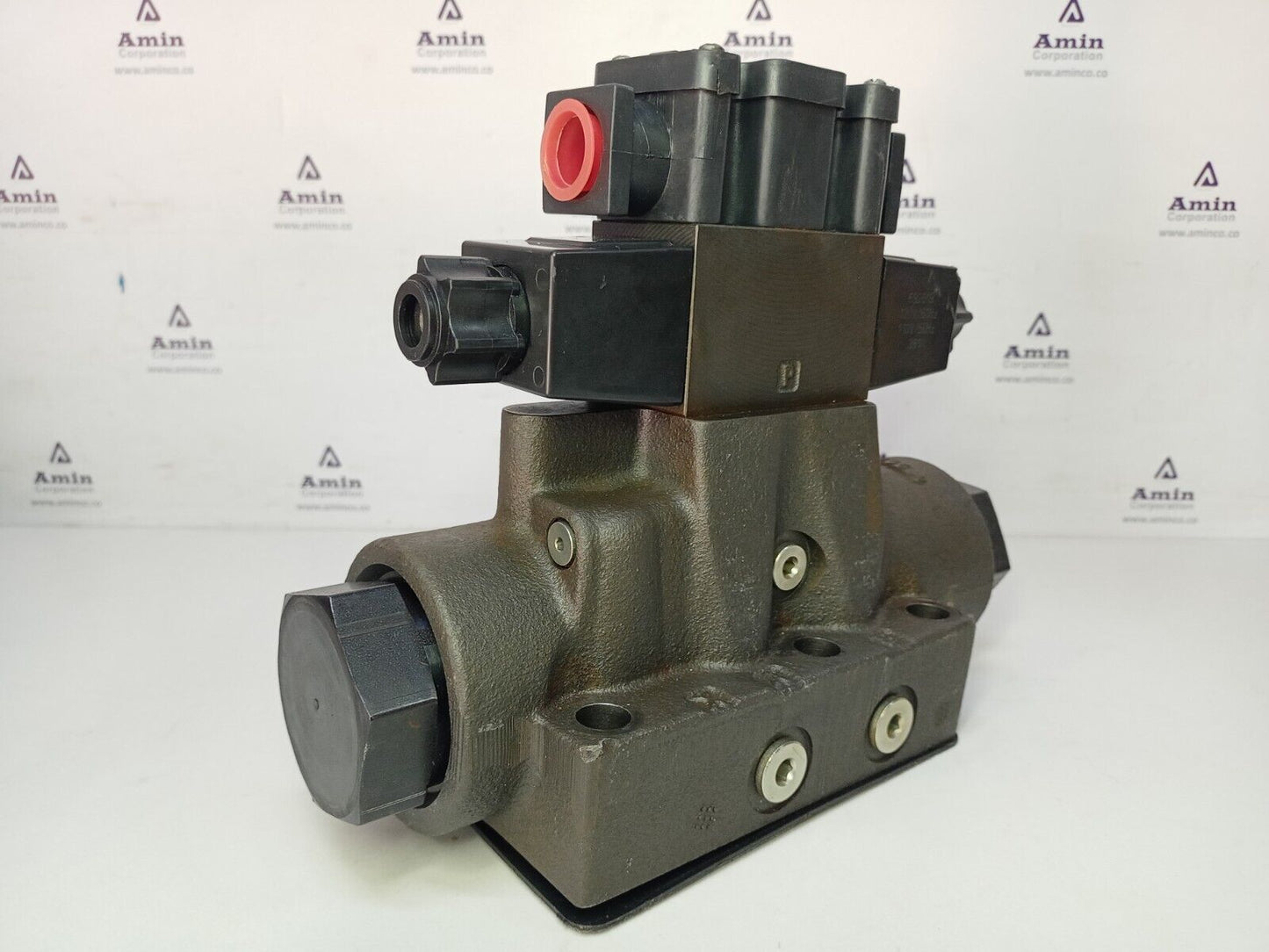 Parker D61VW009C6NYCF Hydraulic Directional control valve D1VHW004CNYCF - NEW