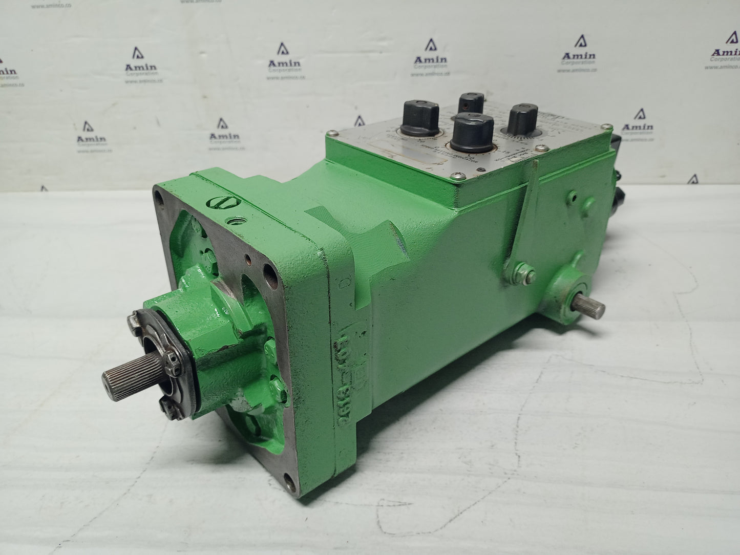 Woodward UG-8 Governor part No. : 8523-036 RPM: 700-1415 - TESTED