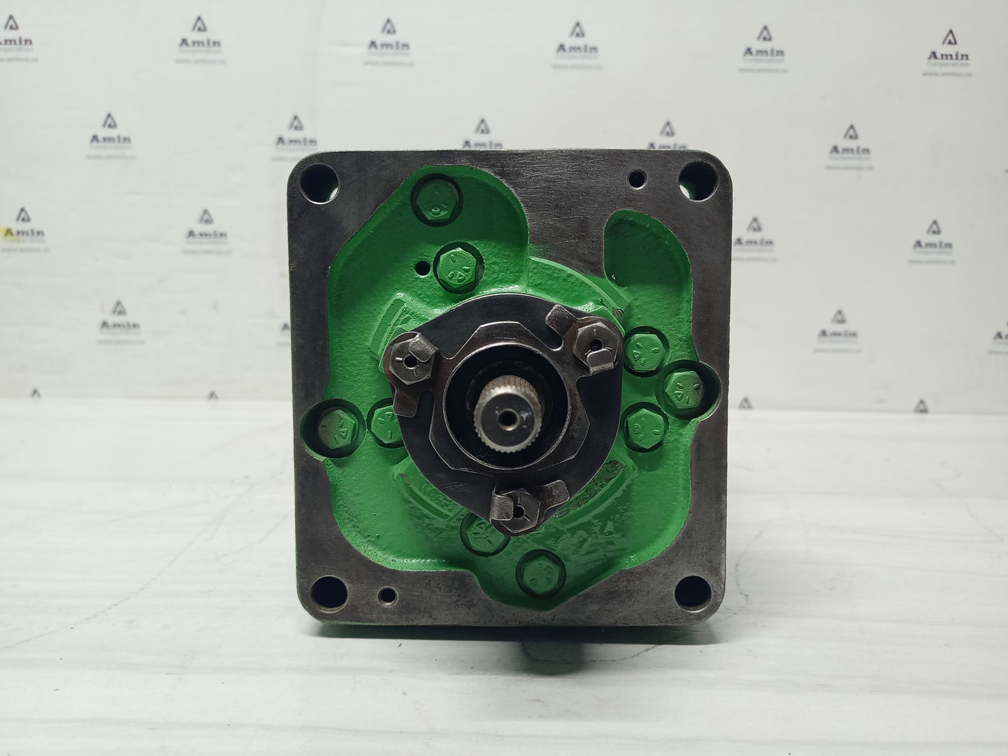 Woodward UG-8 Governor part No. : 8523-036 RPM: 700-1415 - TESTED