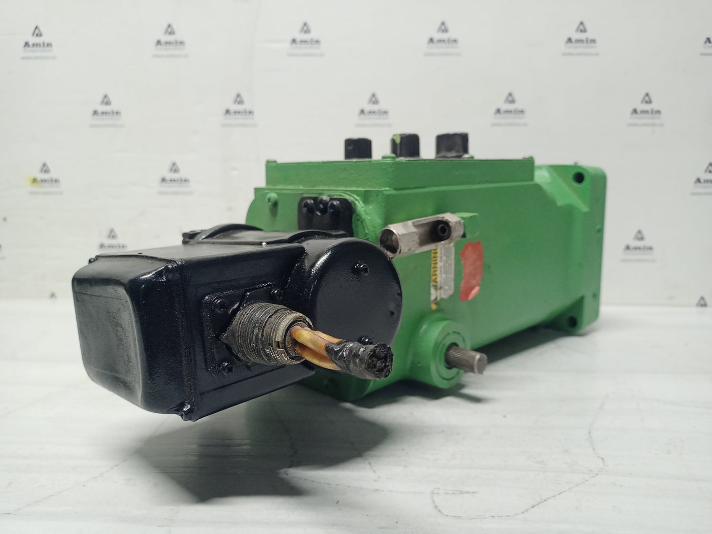 Woodward UG-8 Governor part No. : 8523-036 RPM: 700-1415 - TESTED