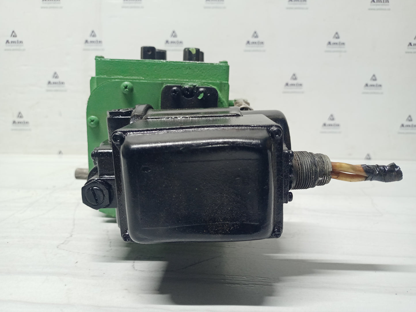 Woodward UG-8 Governor part No. : 8523-036 RPM: 700-1415 - TESTED