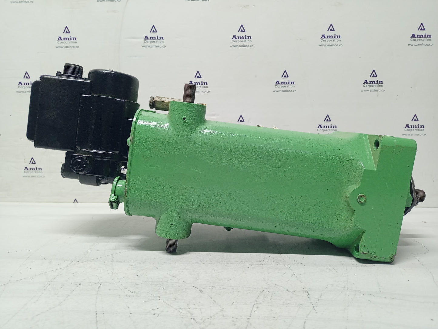 Woodward UG-8 Governor part No. : 8522-547 RPM: 700-1415 - TESTED