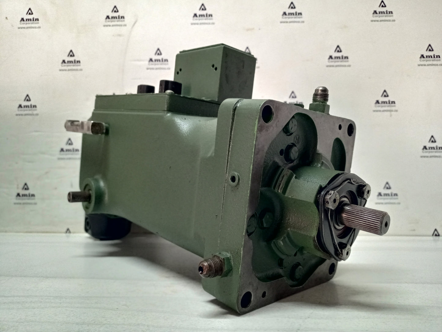Woodward UG-8 Governor part No. : 8523-831 RPM: 750-1550 - TESTED