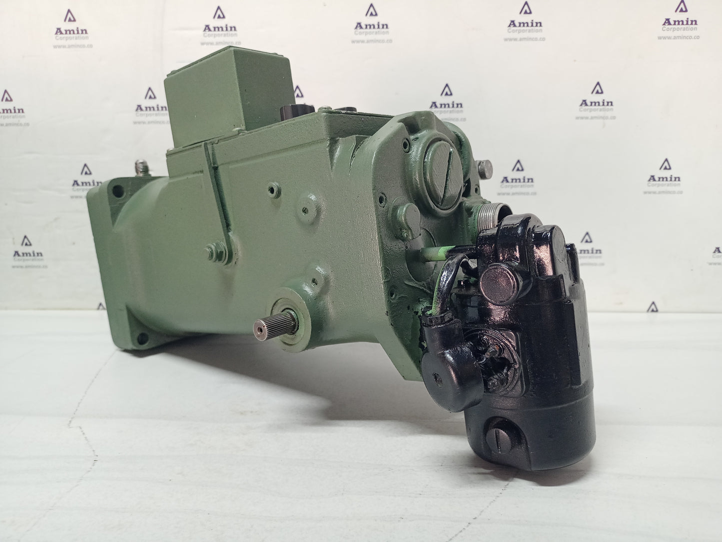 Woodward UG-8 Governor part No. : 8523-831 RPM: 750-1550 - TESTED