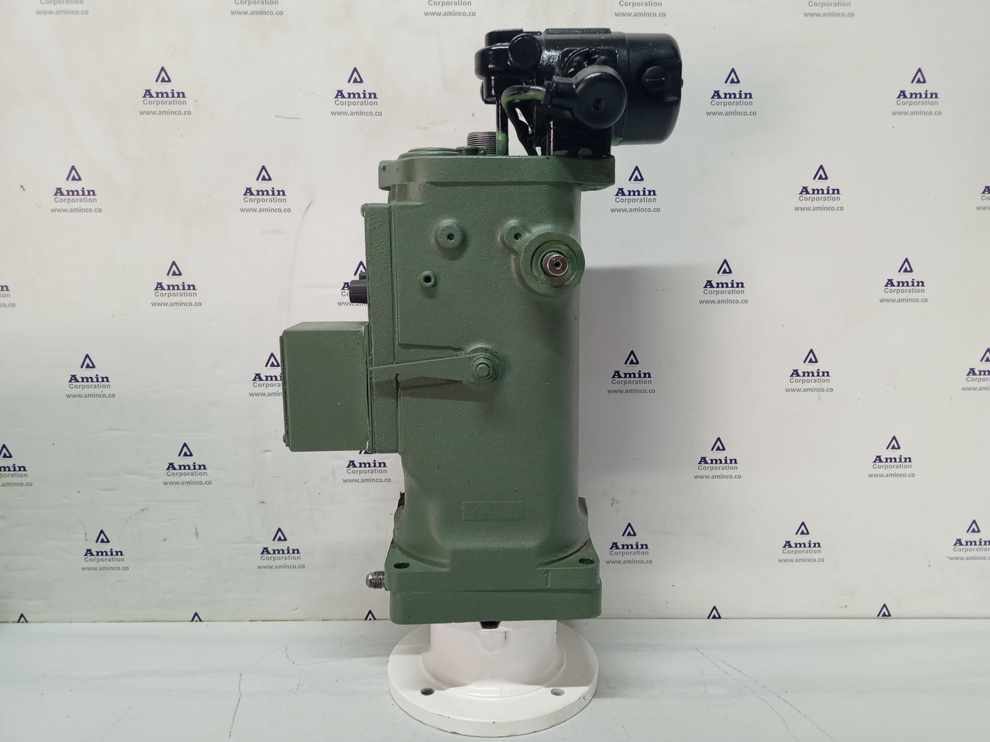 Woodward UG-8 Governor part No. : 8523-831 RPM: 750-1550 - TESTED