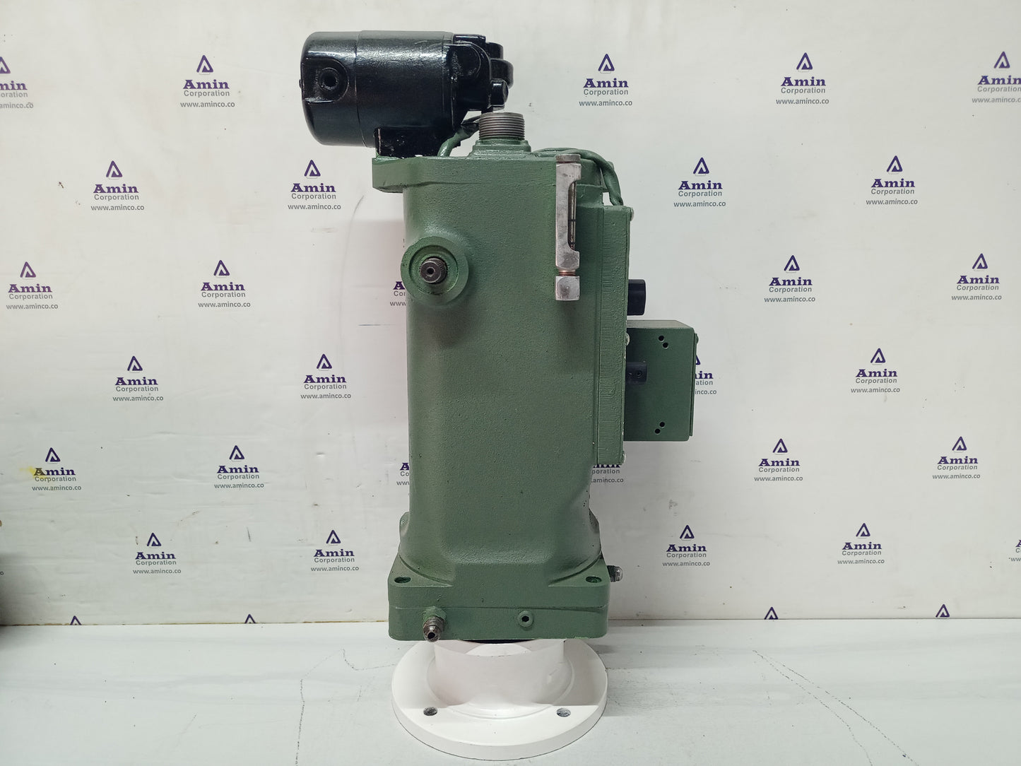 Woodward UG-8 Governor part No. : 8523-831 RPM: 750-1550 - TESTED