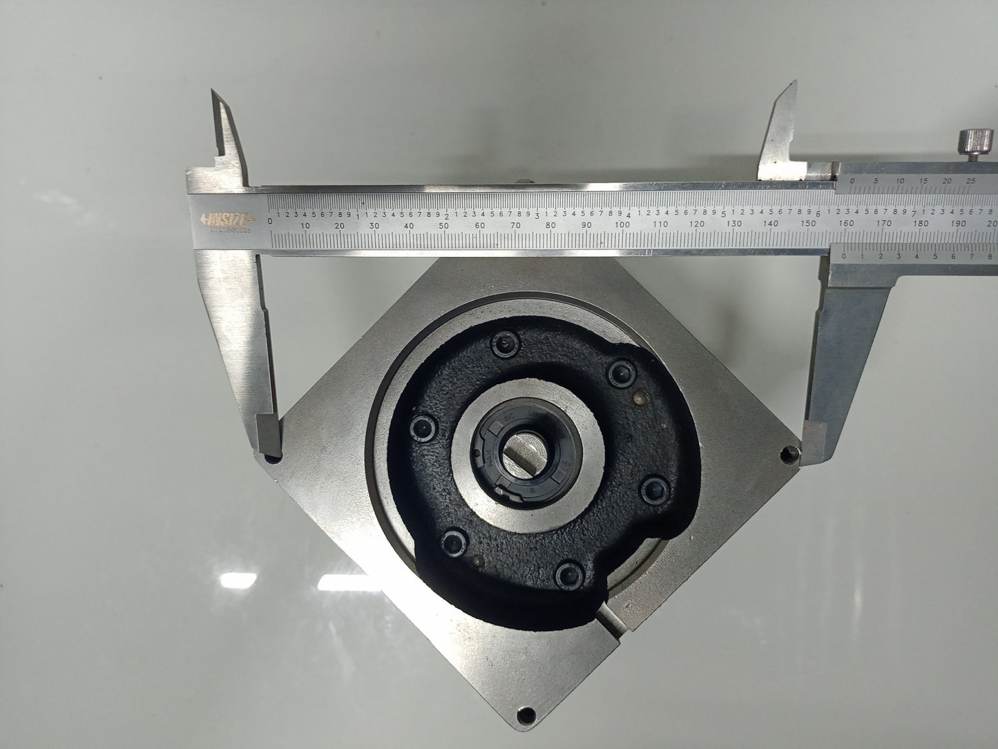 Globe Air motor KM81 Motor type: VA4PN for Powerpack 2.8hp/2.1kw - NEW