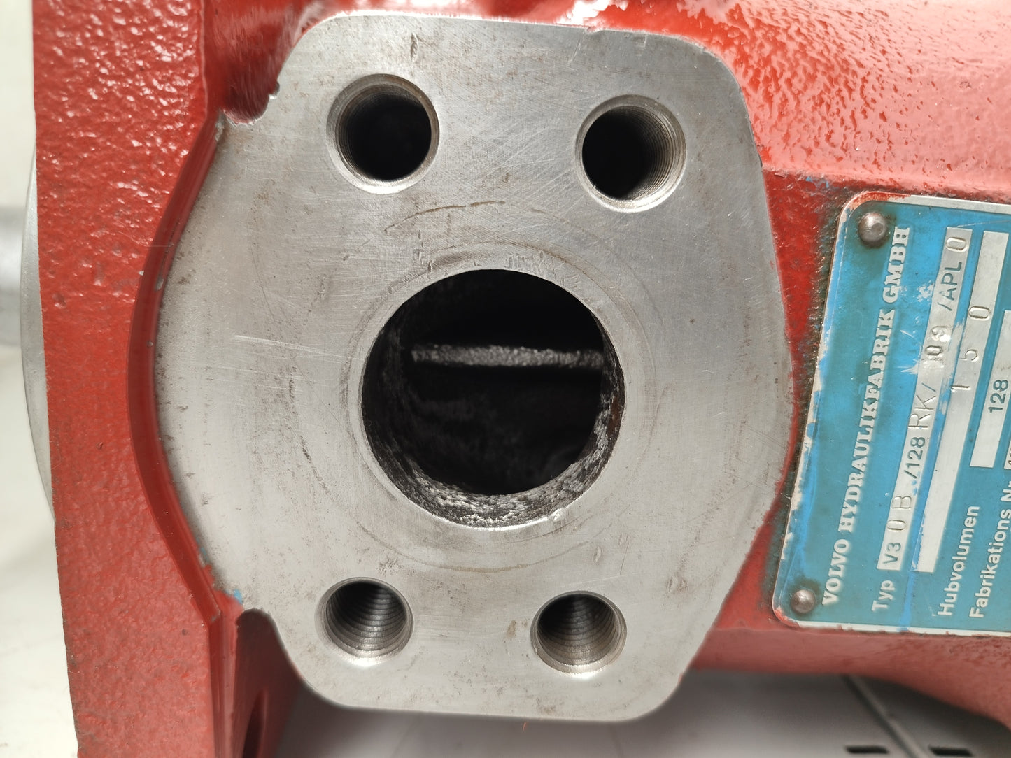Volvo V30B/128 RK/09/APL0 Hydraulic Piston pump #3