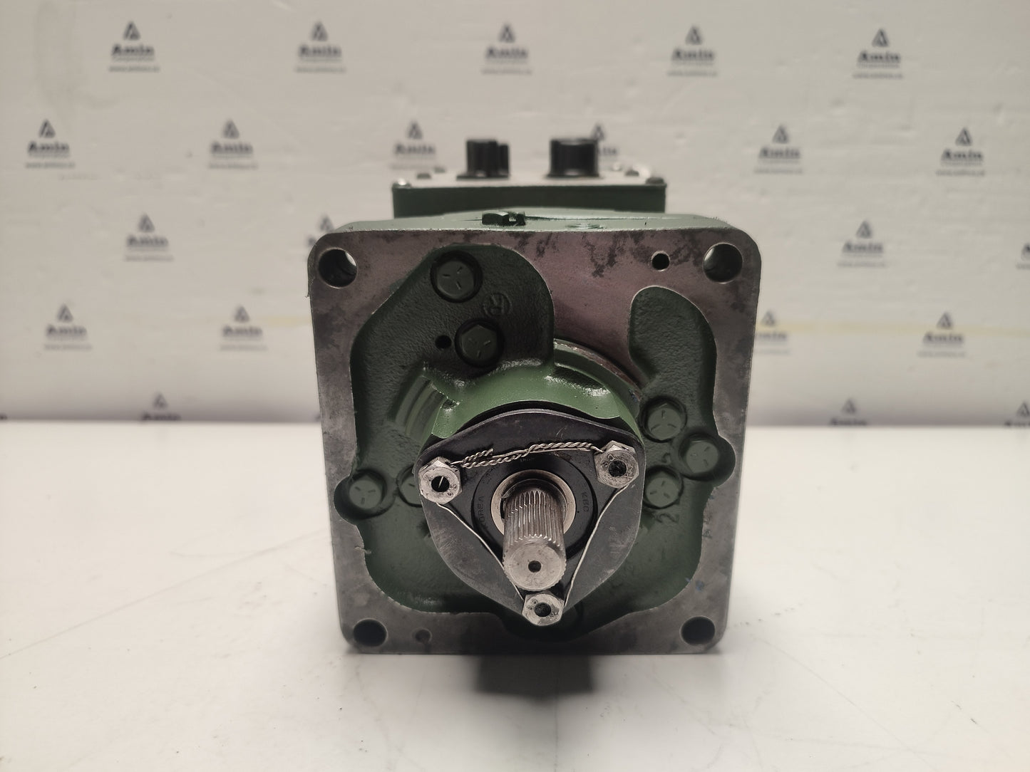 Woodward UG-8 Governor part No. : 8521-076 RPM: 500-1400 - TESTED #2