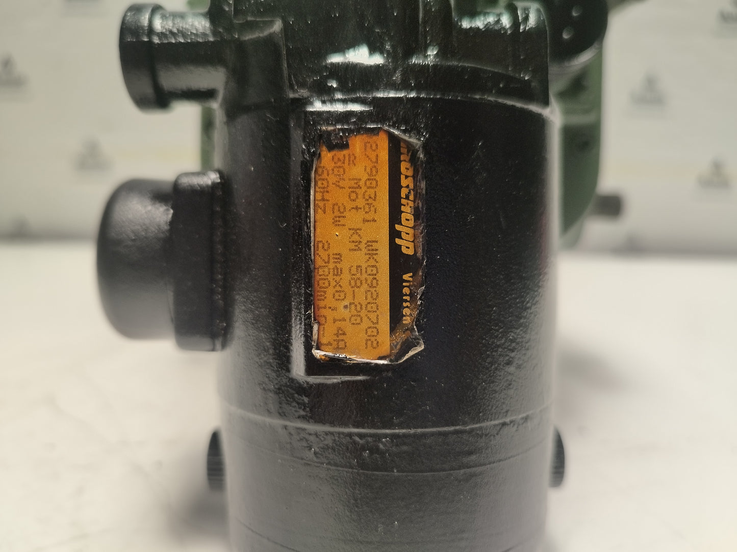 Woodward UG-8 Governor part No. : R8521-367 RPM: 750-1280 - TESTED