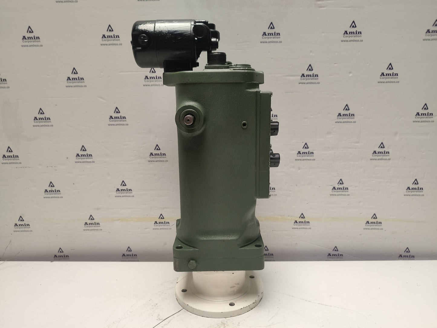 Woodward UG-8 Governor part No. : 8524-712 RPM: 600-1400 - TESTED