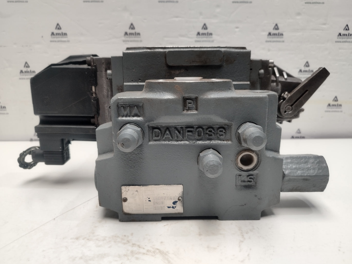 Danfoss PVG 120 Proportional valve 11037146