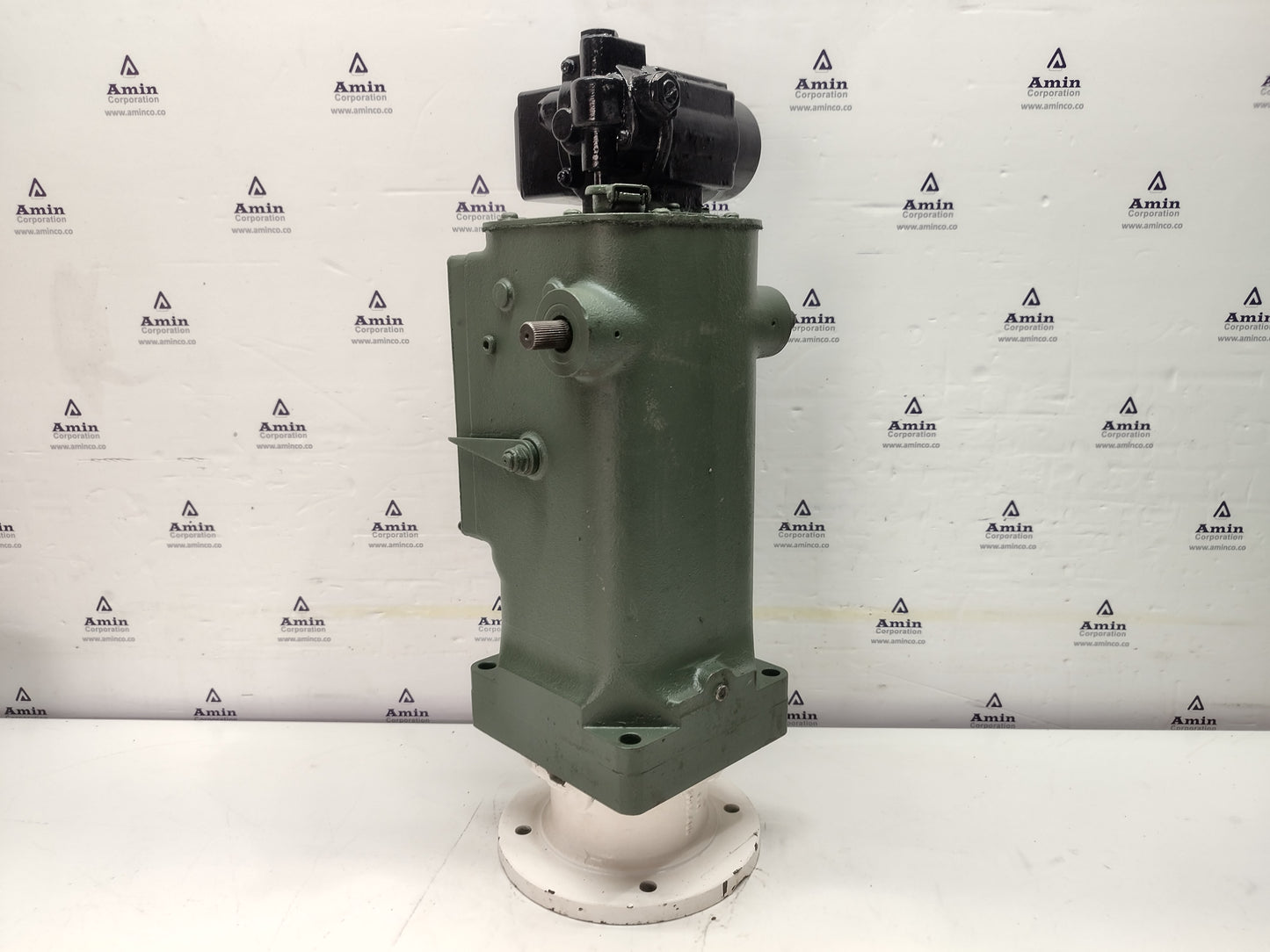 Woodward UG-8 Governor part No. : 8522-547 RPM: 700-1415 - TESTED #2