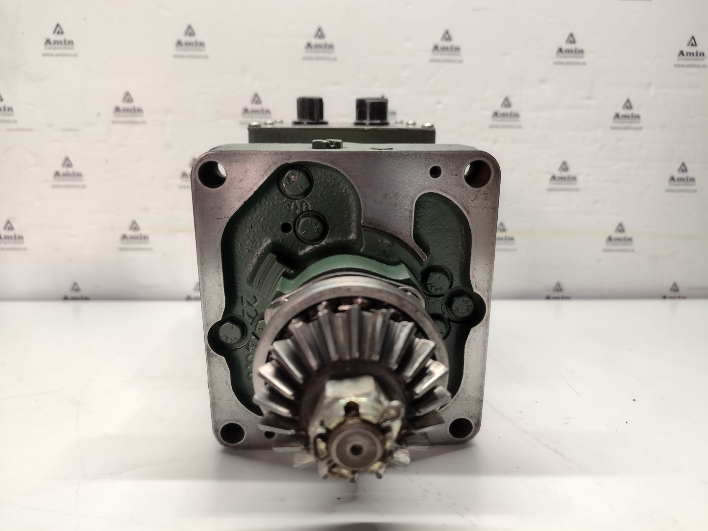 Woodward UG-8 Governor part No. : R8521-367 RPM: 750-1280 - TESTED