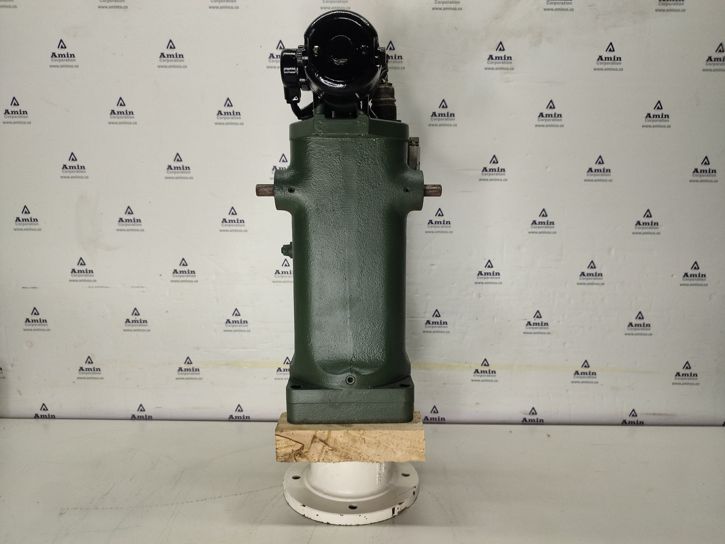 Woodward UG-8 Governor part No. : R8521-367 RPM: 750-1280 - TESTED
