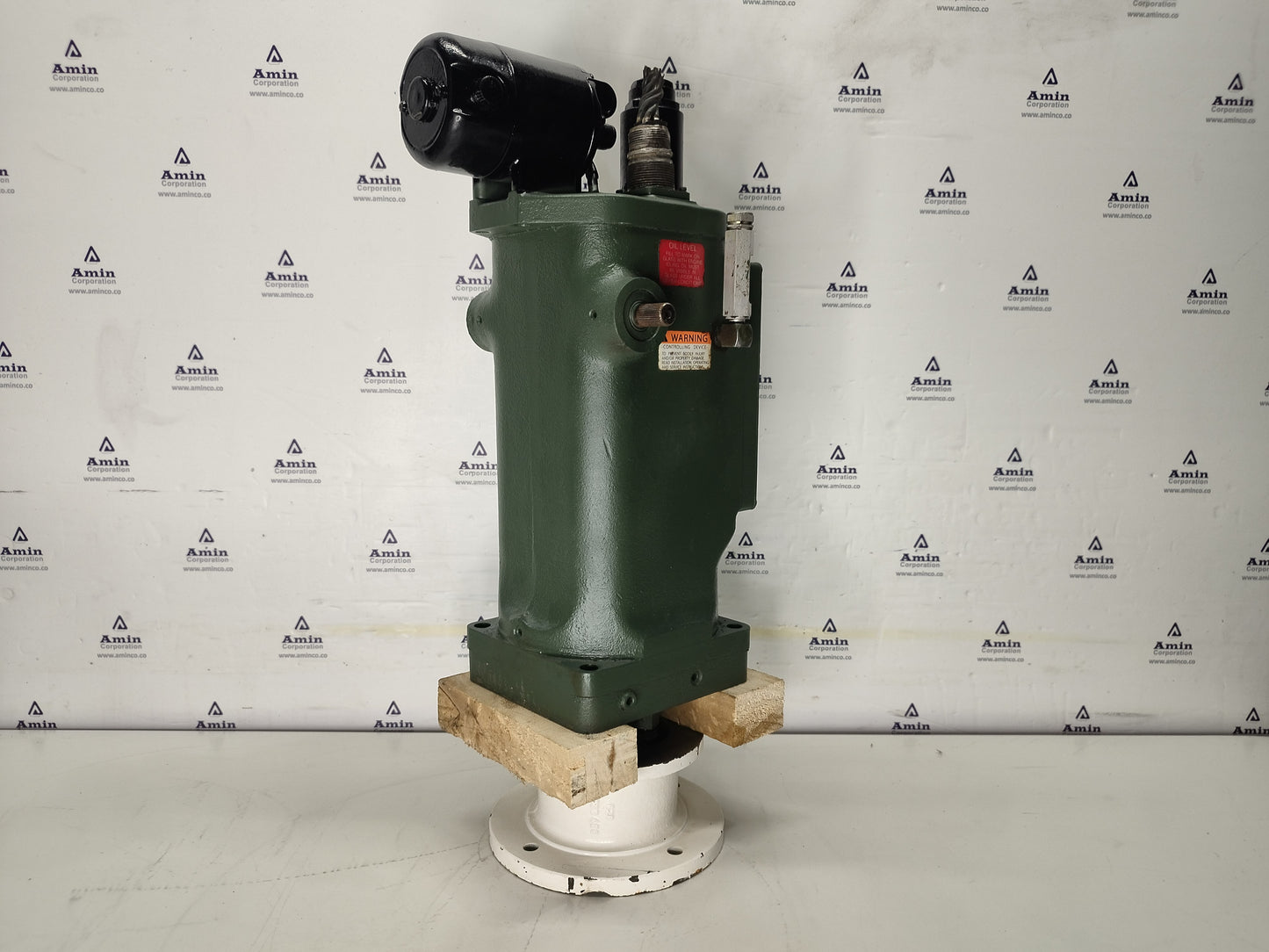 Woodward UG-8 Governor part No. : R8521-367 RPM: 750-1280 - TESTED