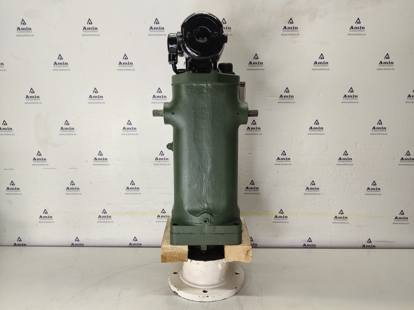 Woodward UG-8 Governor part No. : S8521-367 RPM: 1000-1530 - TESTED
