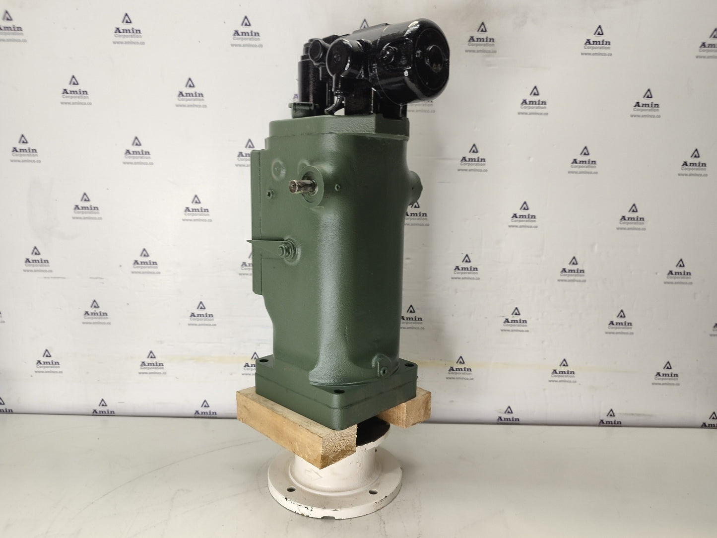 Woodward UG-8 Governor part No. : S8521-367 RPM: 1000-1530 - TESTED
