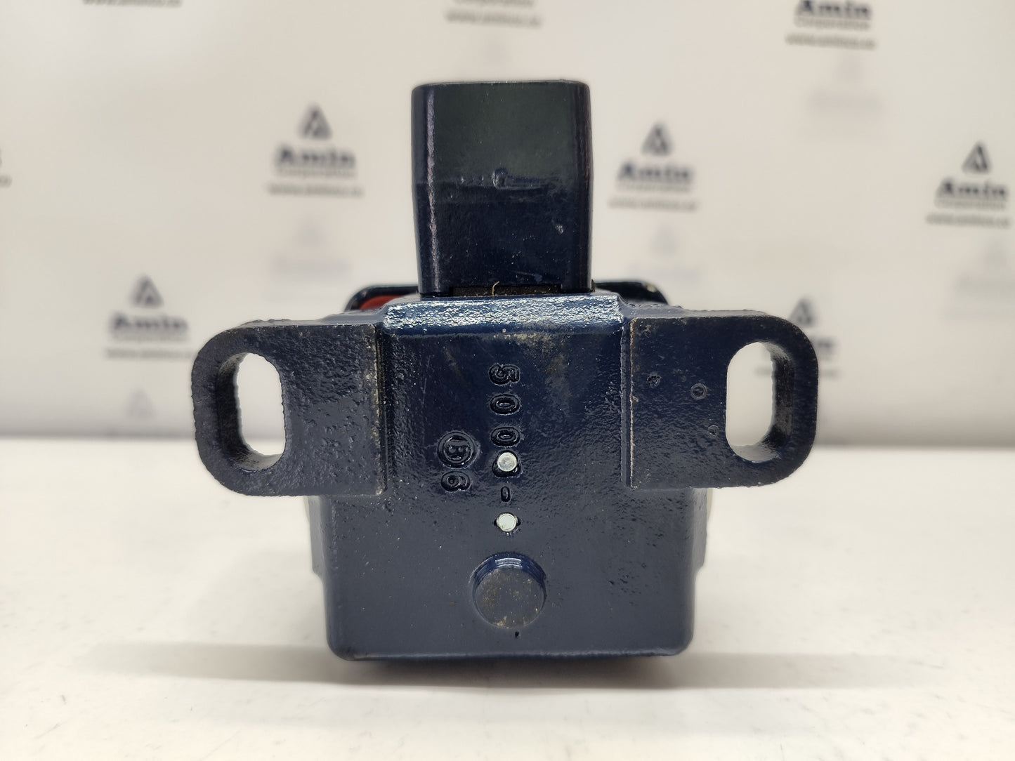 SCHMERSAL TD422-01Y-2512, AC-15, Ui 250V, Uimp 4kV Limit Switch - NEW