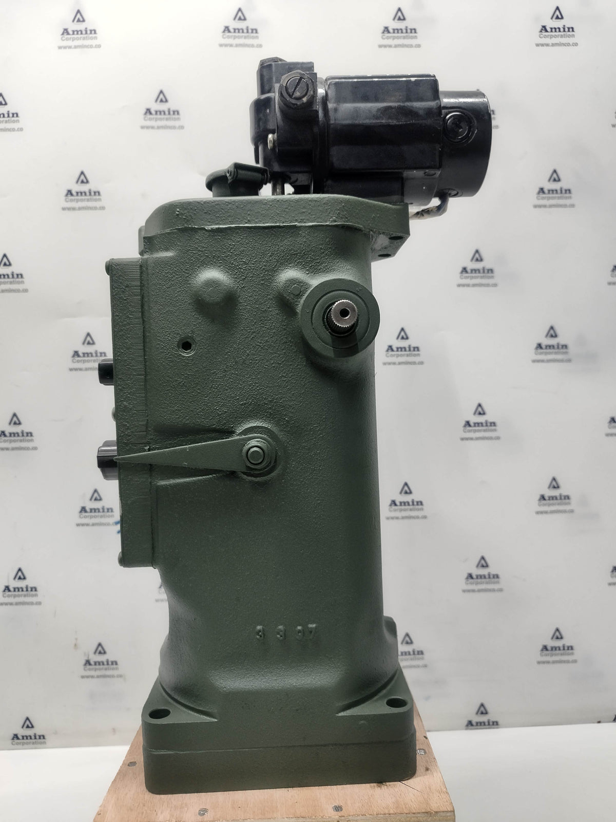 Woodward UG-10 Governor P/N: A8526-624 RPM: 738-1458