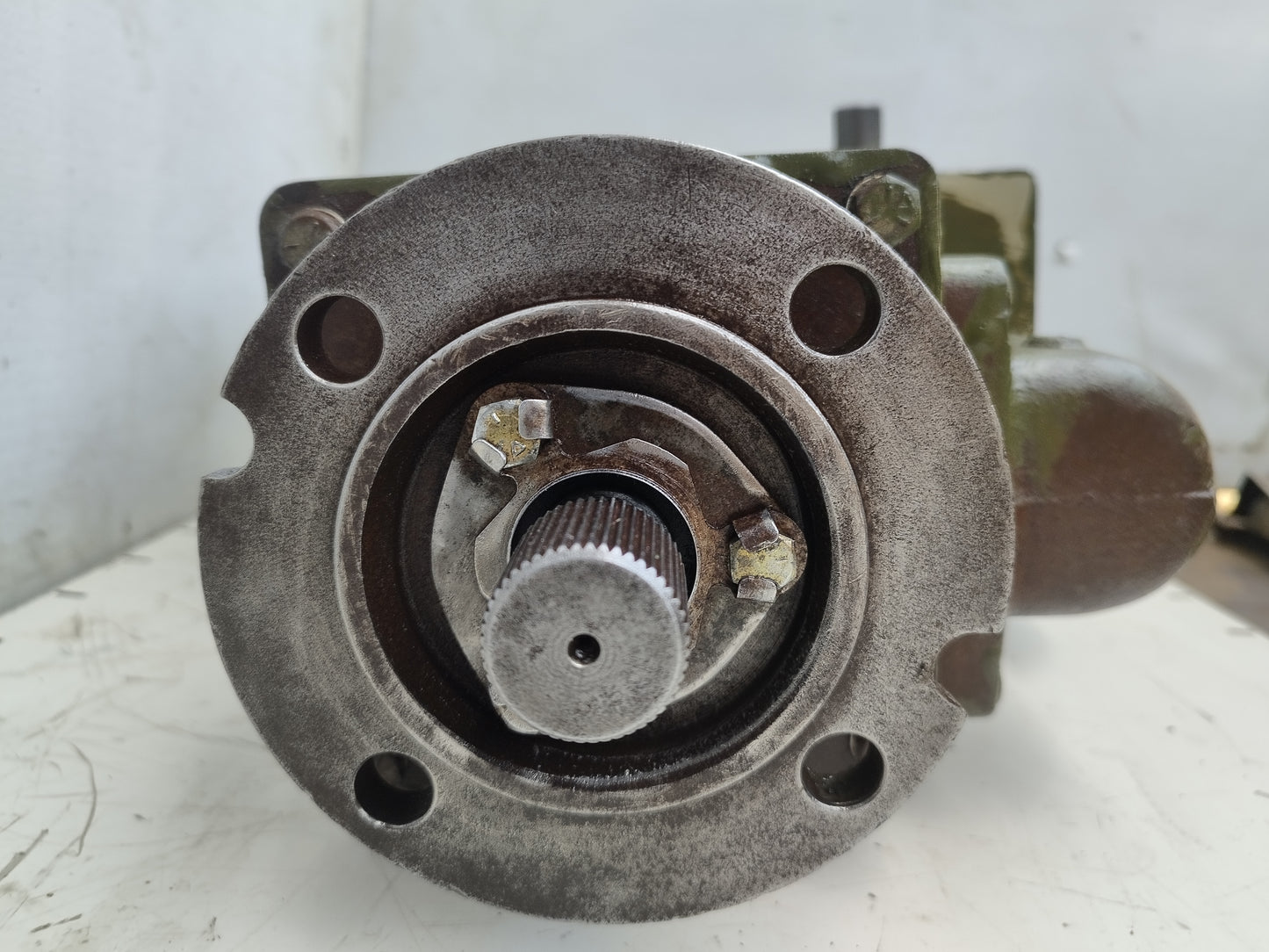 Woodward EGB Governor/Actuator 8240-218 RPM: 436-1036