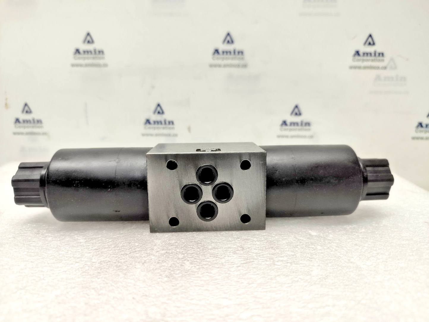 TDZ Hydraulics 2-C2-D24-35J Directional Control Valve - NEW