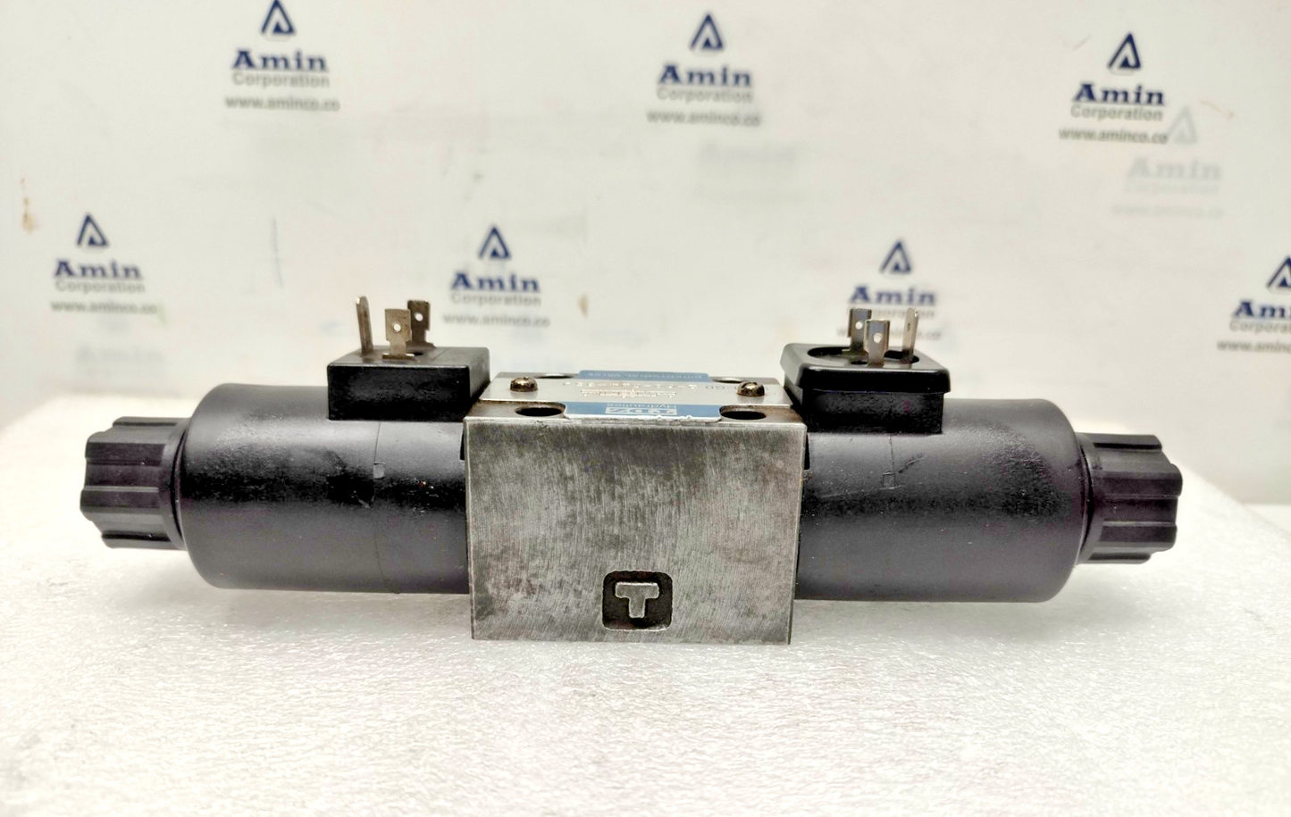 TDZ Hydraulics 2-C2-D24-35J Directional Control Valve - NEW