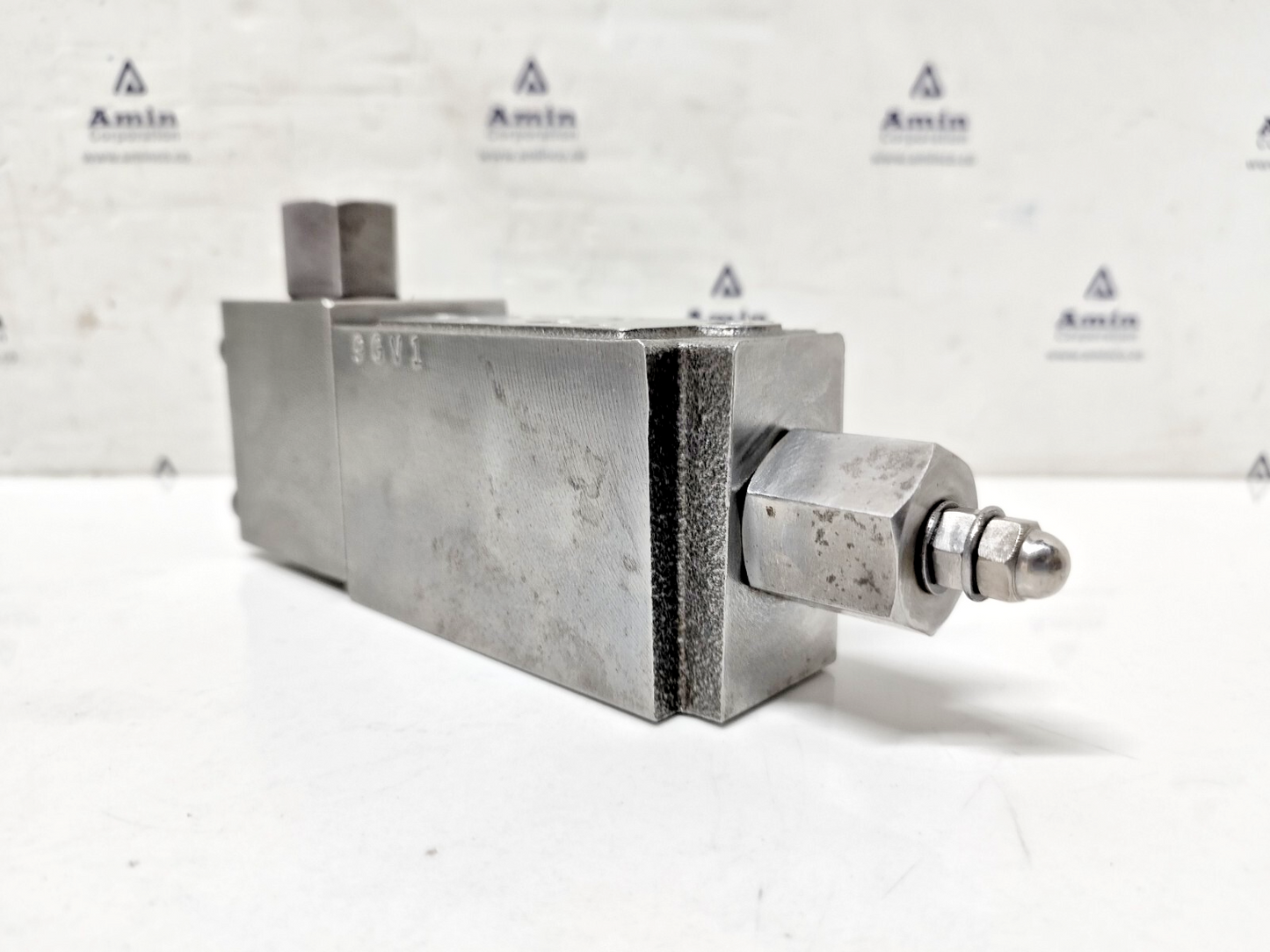 2HL – Two-Speed Valve Pilot-operated hydraulic spool valve for Winches and Motor