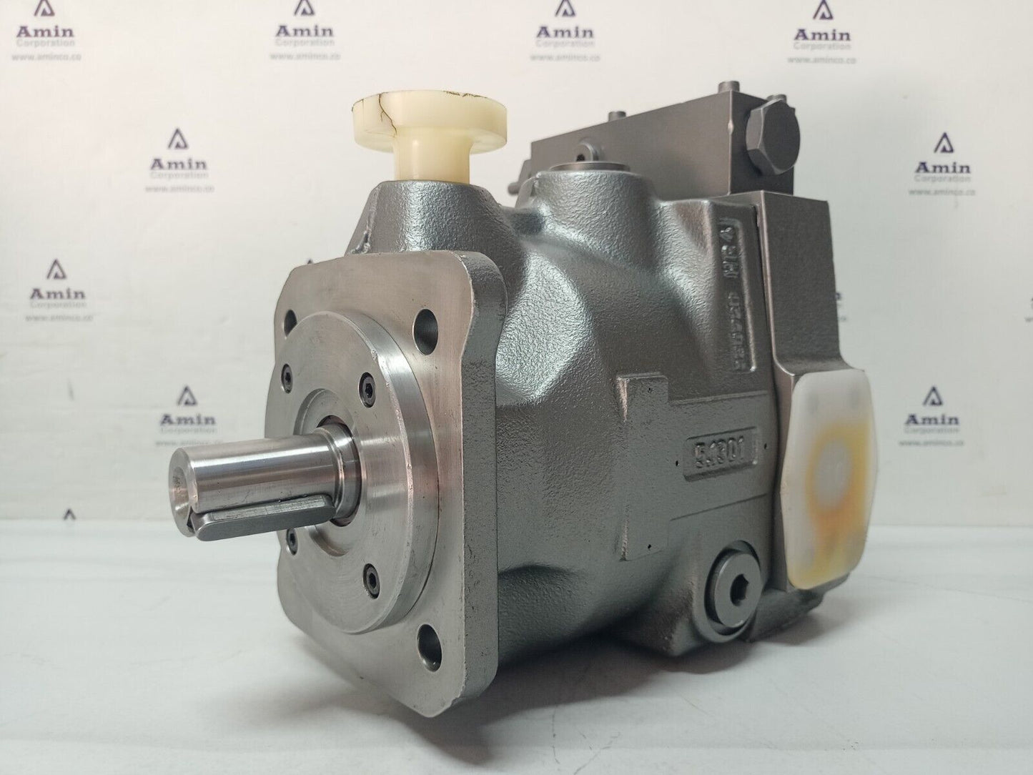 Parker PV028R1K1T1NMMC Variable displacement Axial Piston Pump 28cc - NEW
