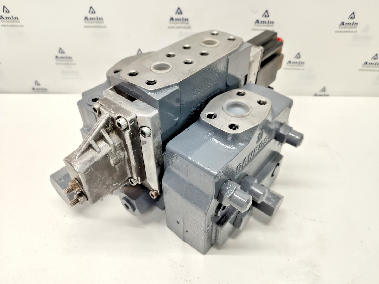 Danfoss PVG 120 Proportional valve #2