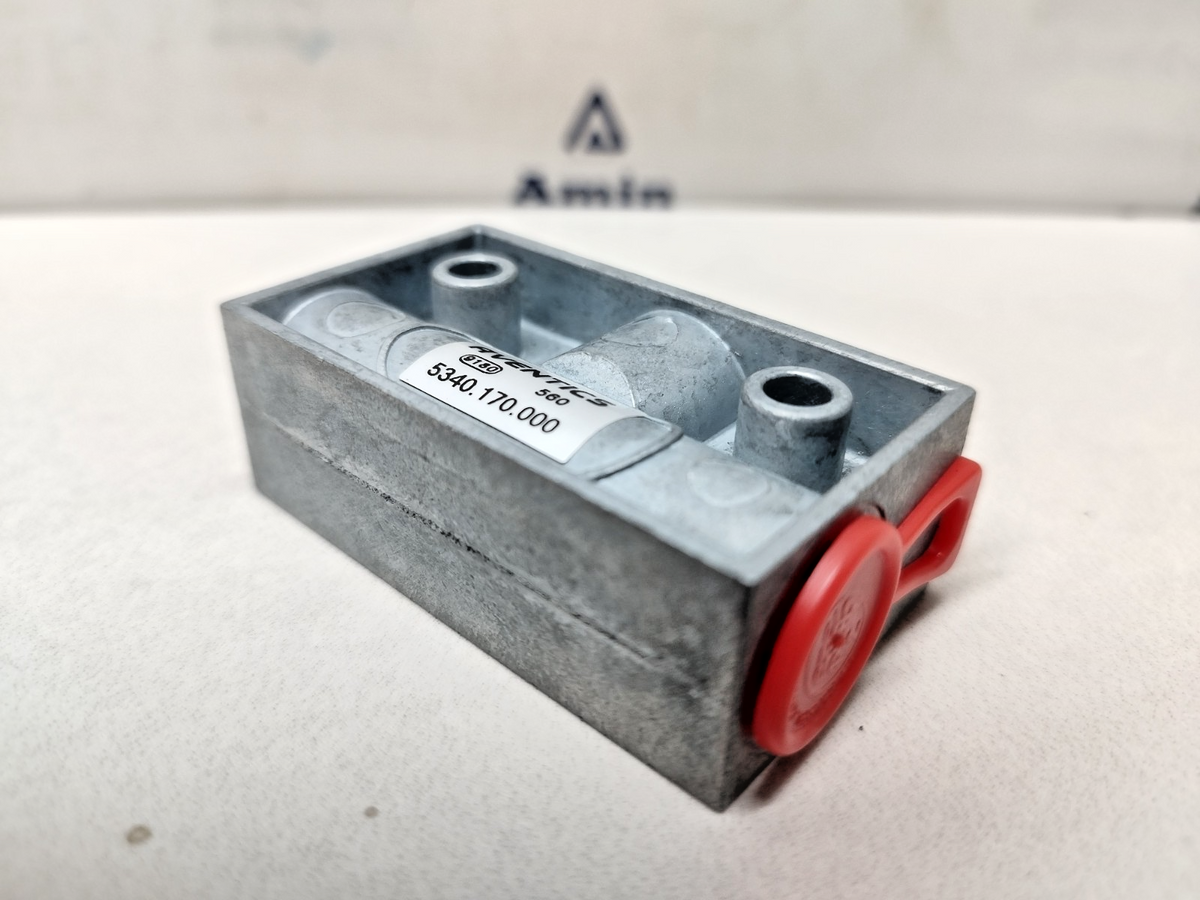 Aventics 5340.170.000 Pneumatic Shuttle Valve - NEW (Lot of 3pcs)