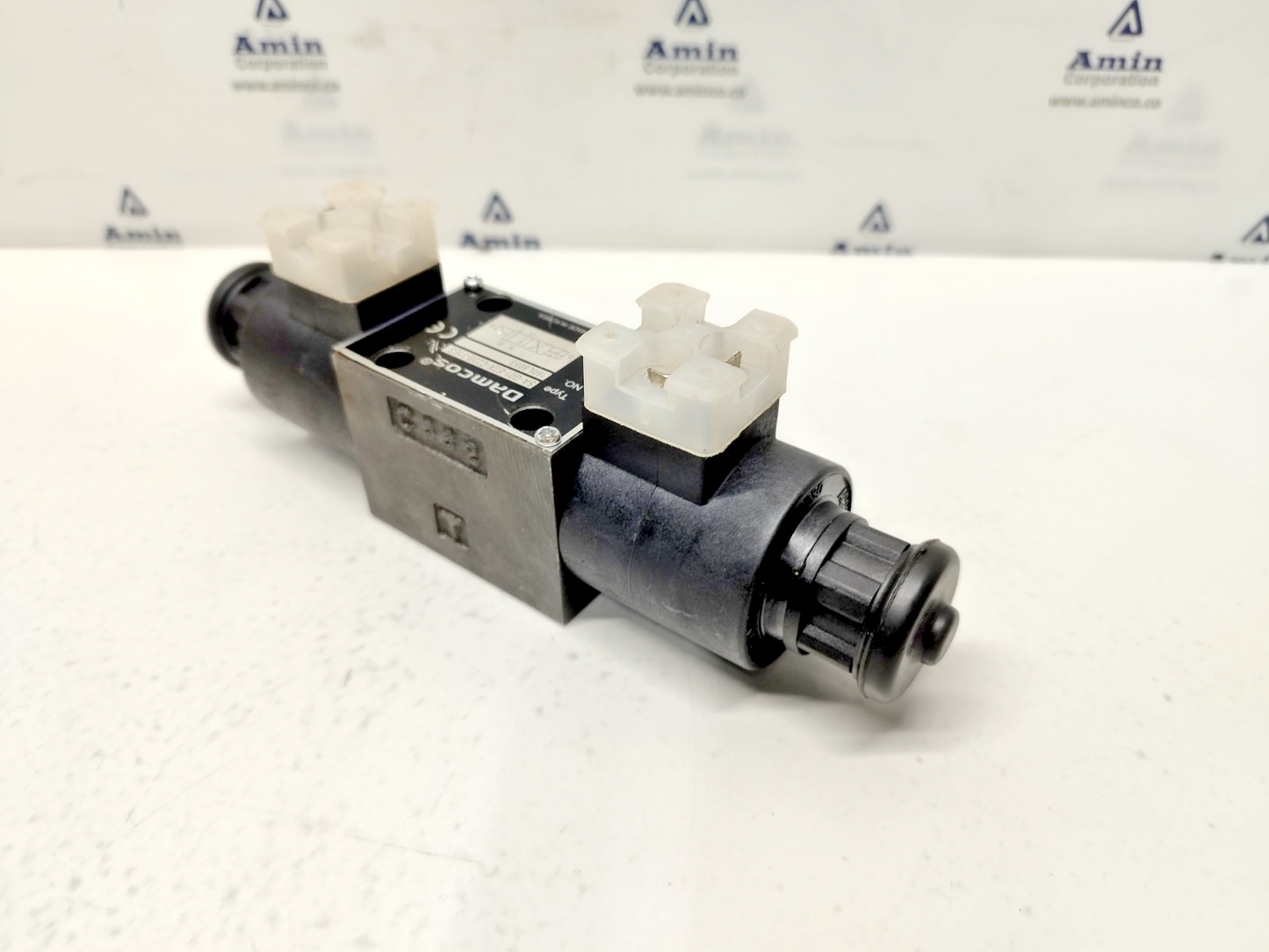 Damcos SA-G01-E3X-C230-31ES Directional control valve 160L8053 - NEW #3