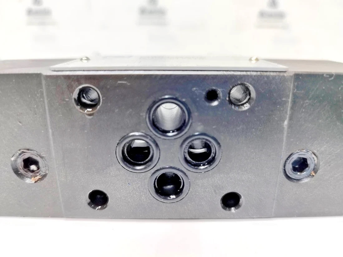 Duplomatic MCD5-DT/51N Direct operated Pressure Relief Valve 350bar Max. - NEW