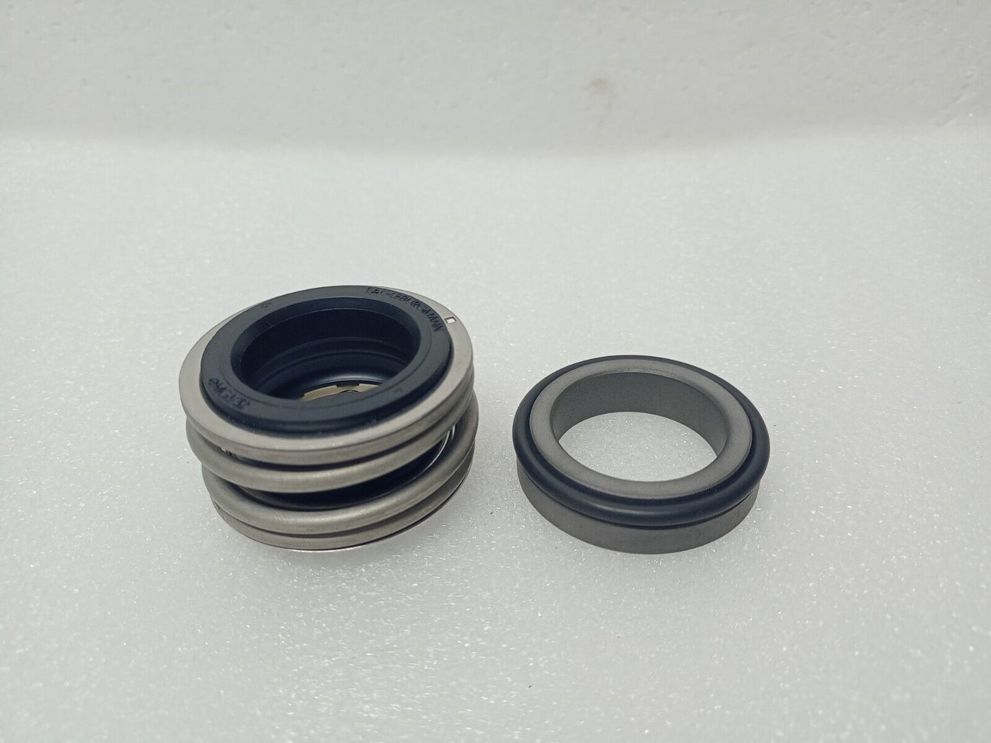 Eagle Burgmann Mechanical Seal eMG1/32 size: 32mm - NEW