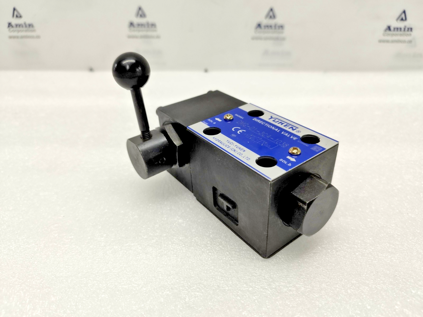 Yuken DMG-01-3C4-1038 Directional Control Valve - NEW #3