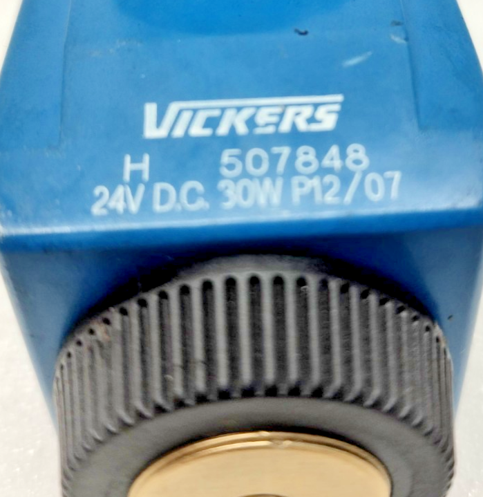 Eaton Vickers DG4V-3-2N-M-U-H7-60 EN38 Directional Control Valve - NEW #3