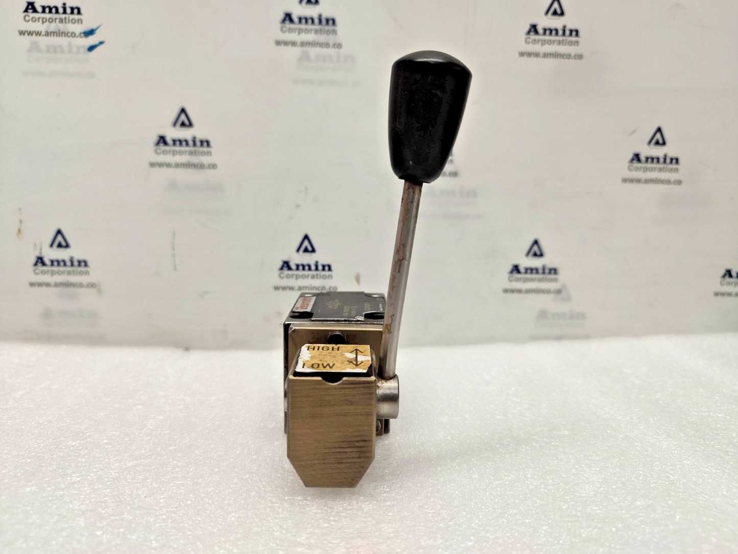 Rexroth 4WMM 6 J53/ Directional Control Valve MNR: R900469302 - NEW